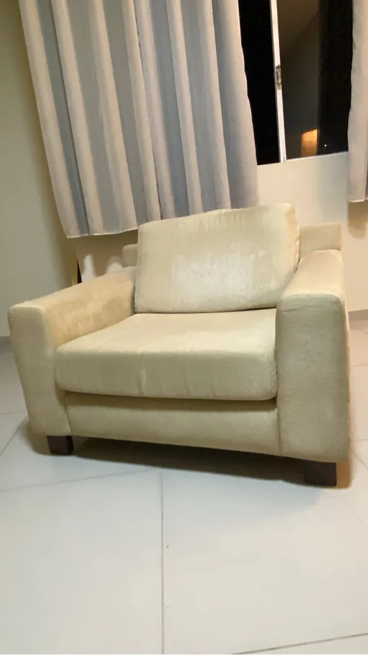 Poltrona Celina Design estofada
