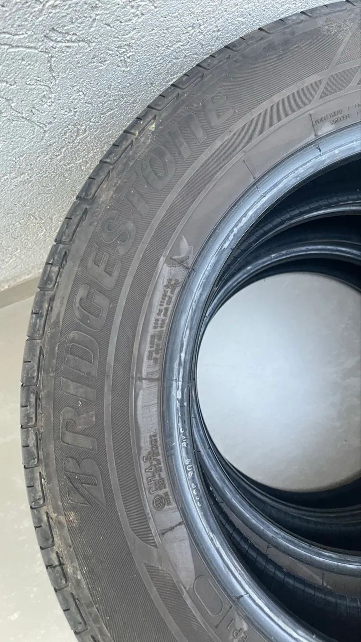 Pneu Bridgestone Aro 15 195/65 - Foto 2