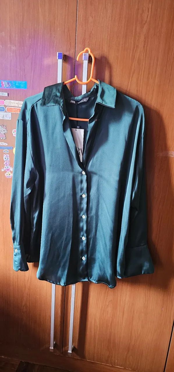 BLUSA DA MARCA ZARA NOVA