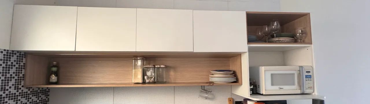 Armário de cozinha suspenso- sob medida