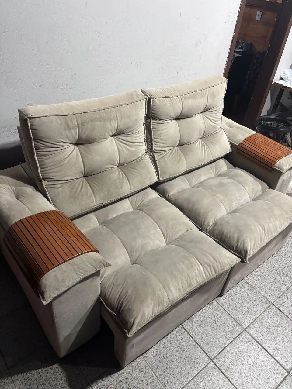 Sofá Retrátil e Reclinável  - Foto 4