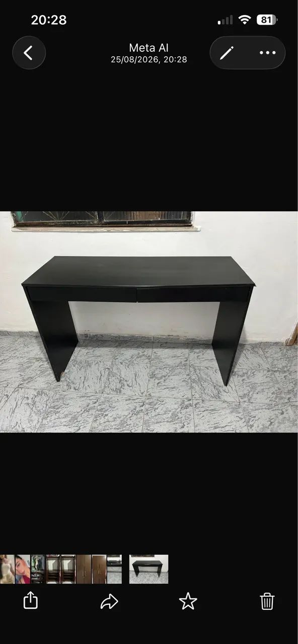 Escrivaninha com 2 gavetas 