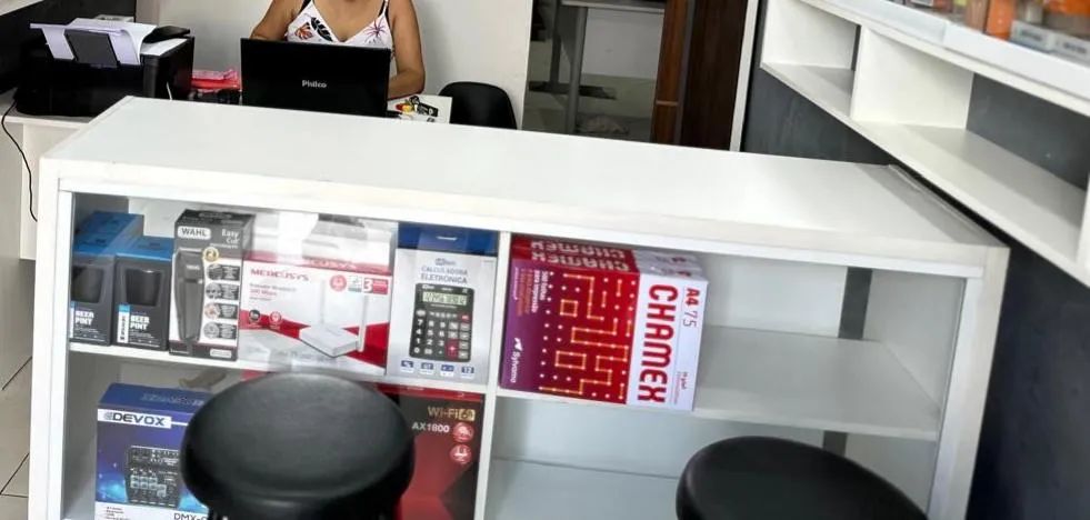 VENDO MÓVEIS PARA LOJA DE CELULAR  - Foto 5