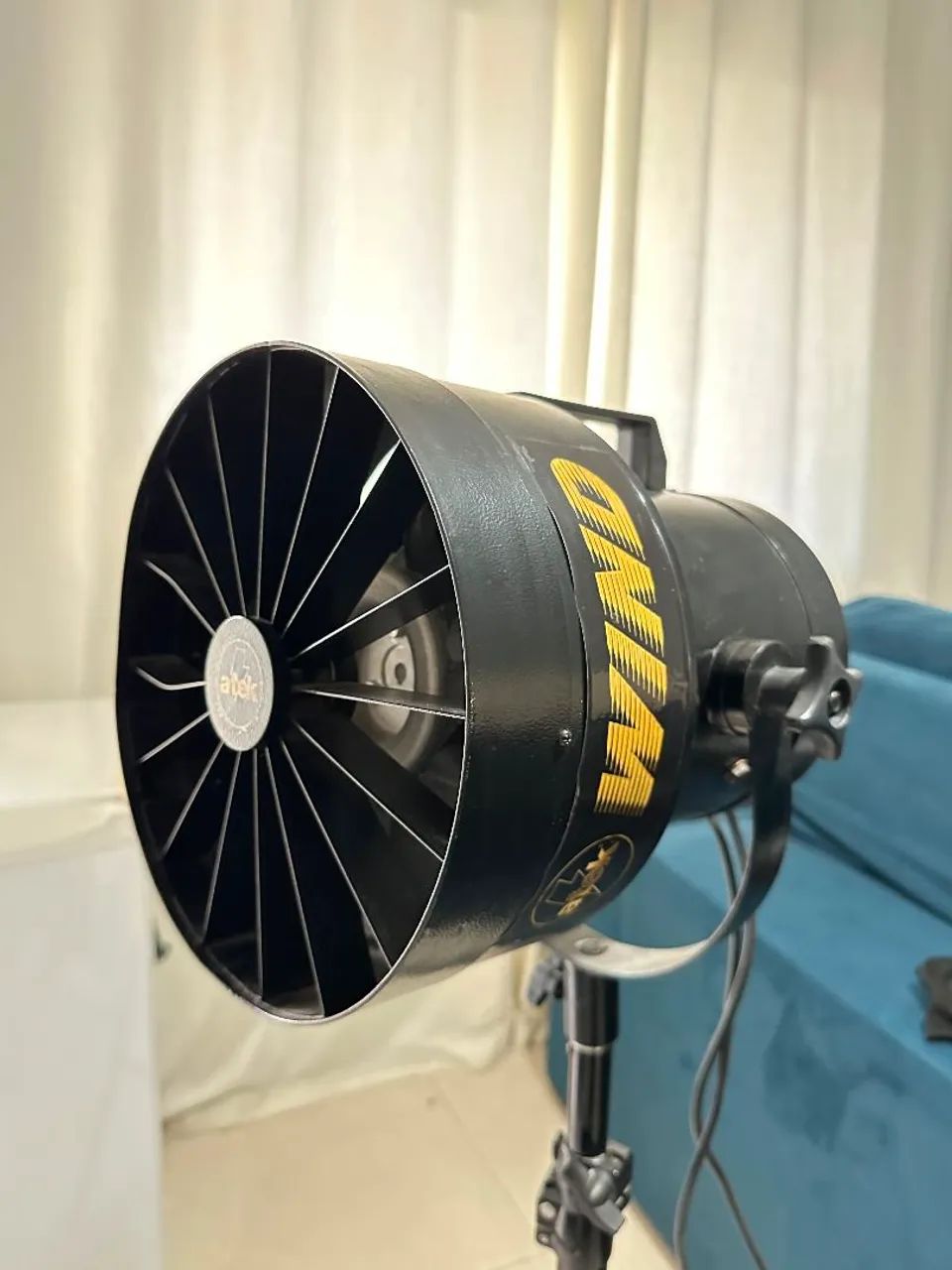 Vendo Ventilador Profissional Atek com tripé  - Foto 4