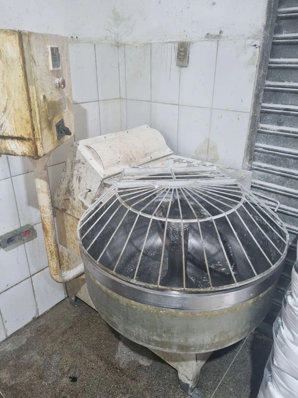 Amassadeira Industrial 50 kgs