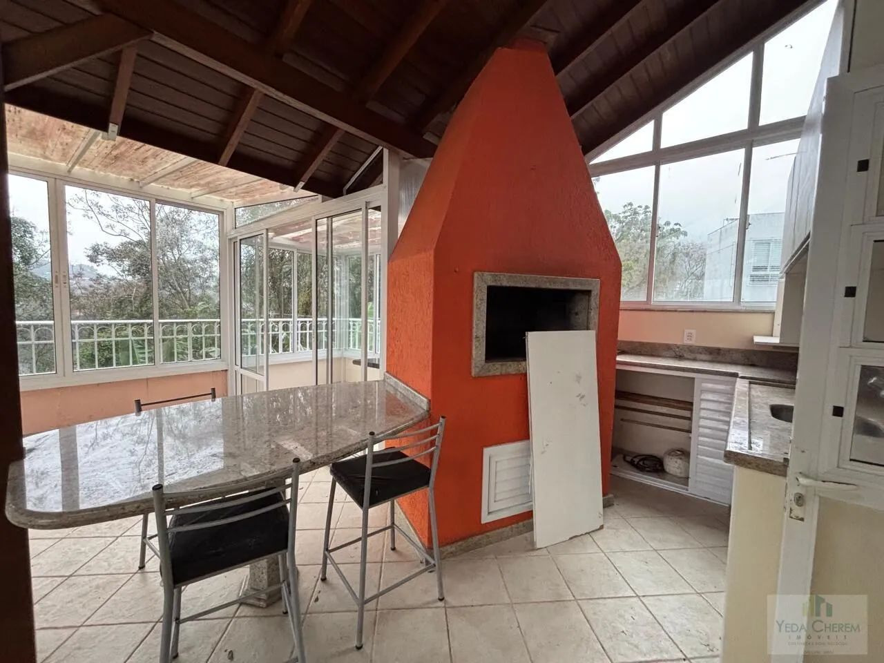 Casa com 02 dormitórios na Agronômica - Foto 3