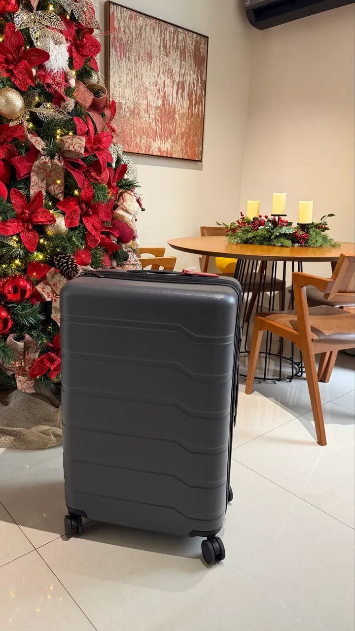 Mala cinza para viagem 23kg direto dos EUA