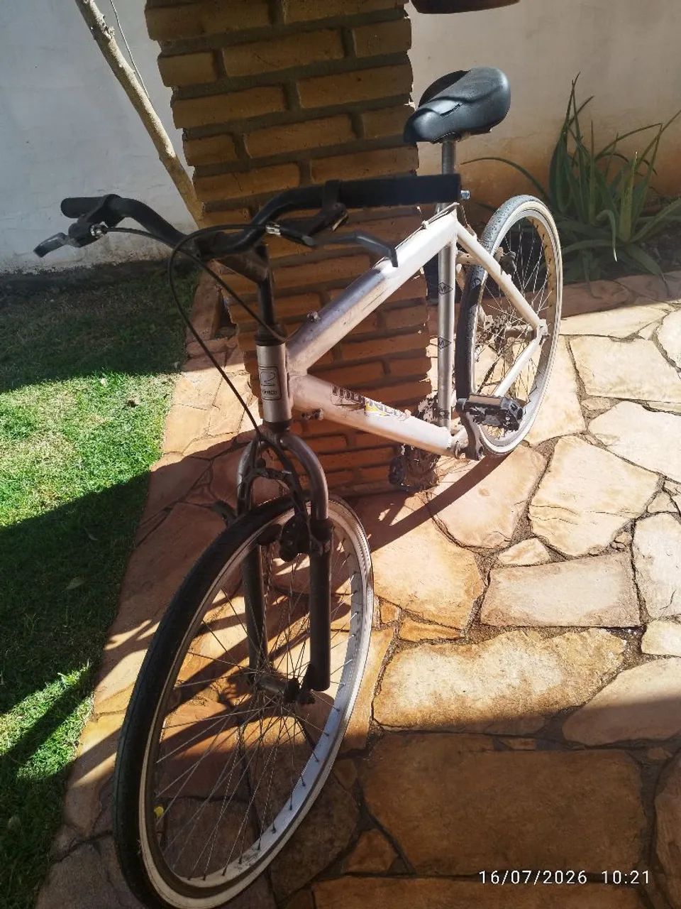 Bicicleta de alumínio 
