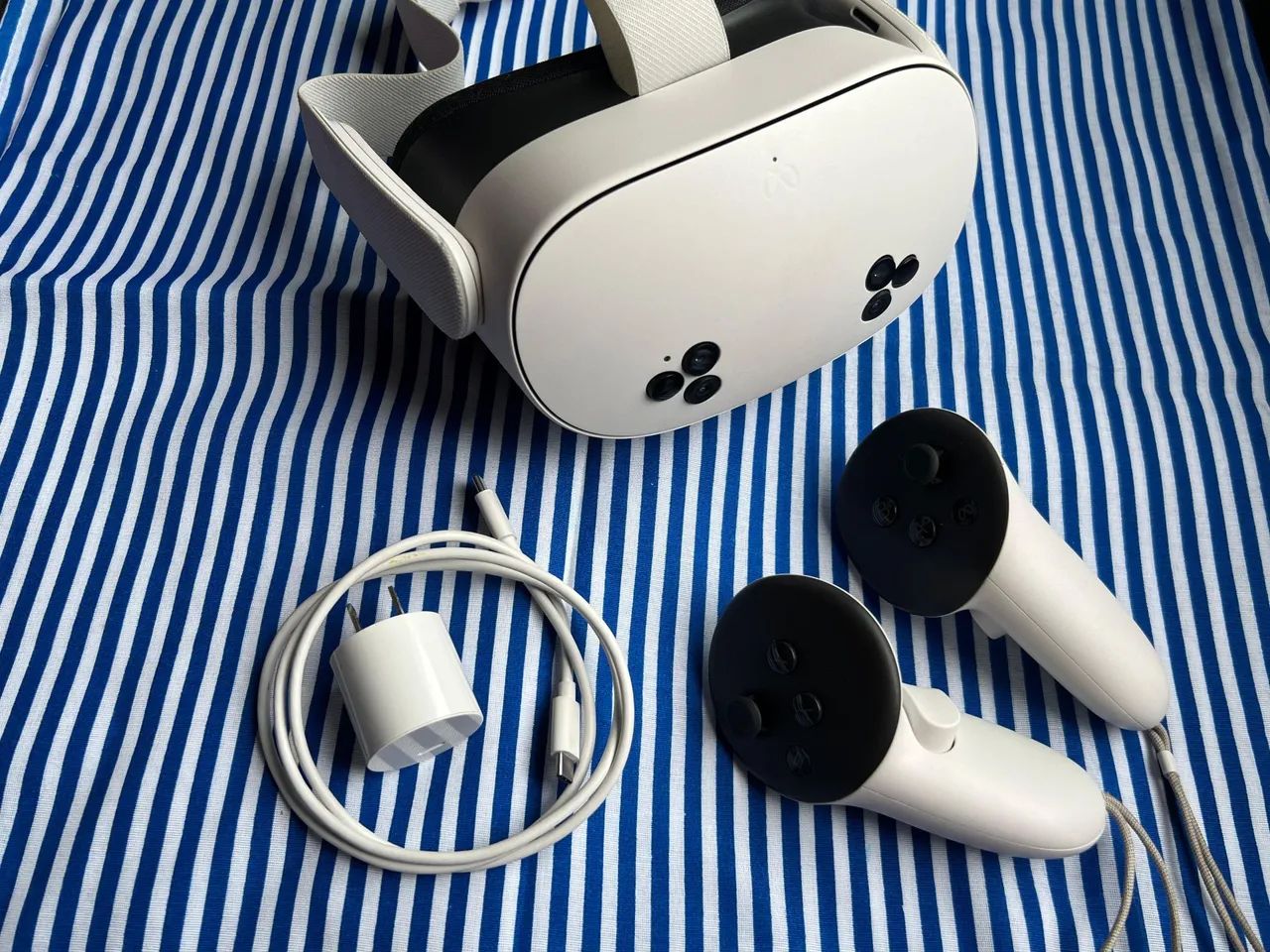  Quest 3S 美品✨️ 欠品無し Meta Quest 3S 128GB 新品未開封 815820025238 : digitalisland - 通販