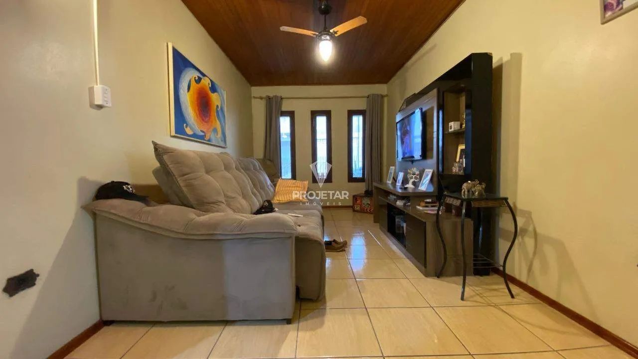 Casa à venda em Sombrio no bairro Centro - Foto 4
