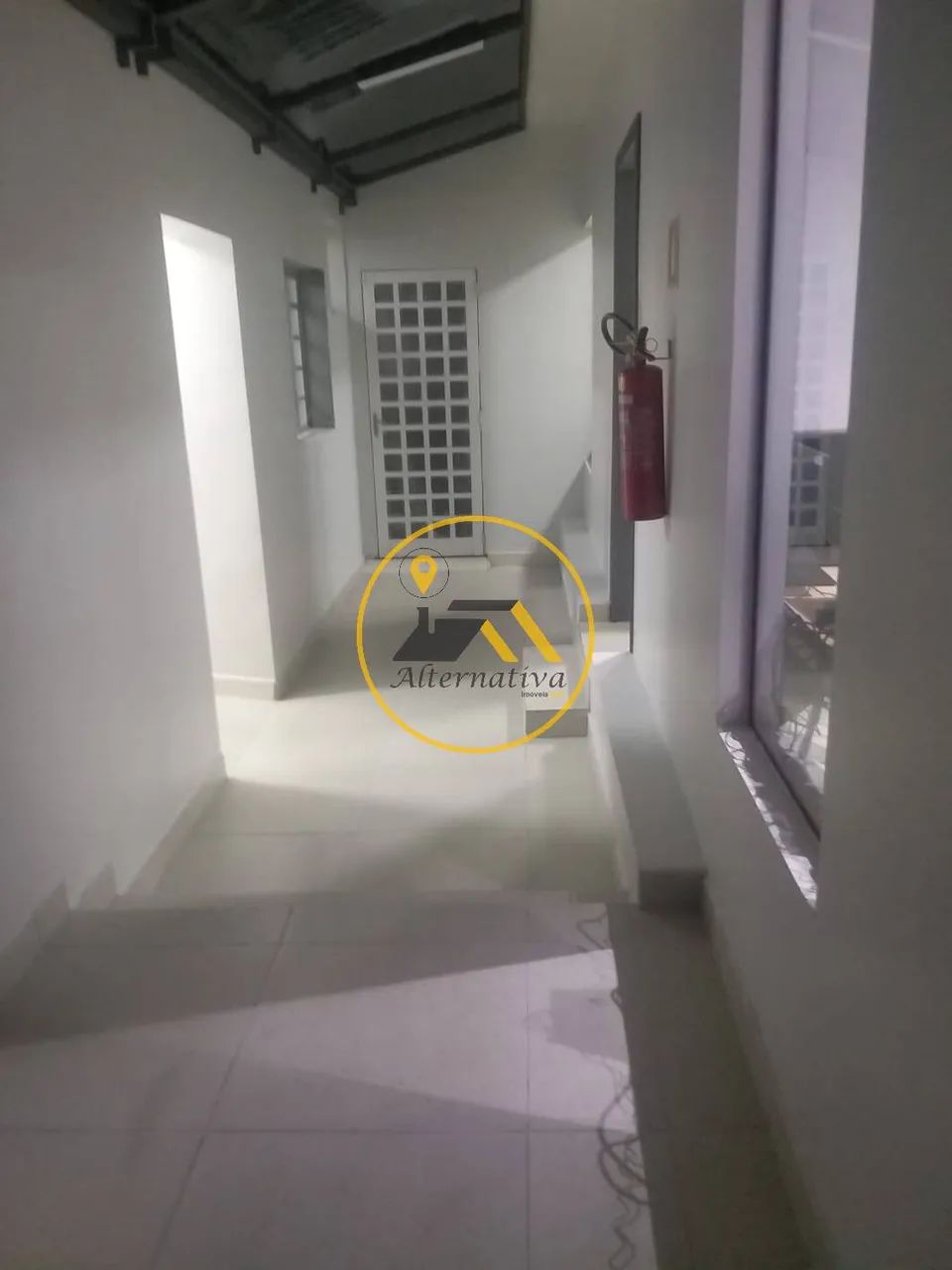 Prédio Comercial para Aluguel à Avenida Heitor Villa Lobos, - Foto 2
