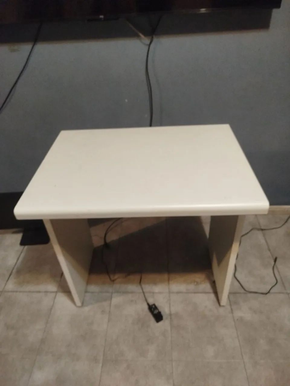 Mesinha de escritorio - Foto 2
