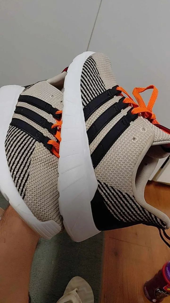 おすし Tenis Adidas 39 confortável Original - possui caixa - - Calçados