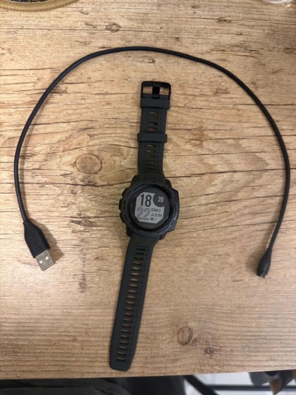  Garmin Instinct 2 em excelente estado.
