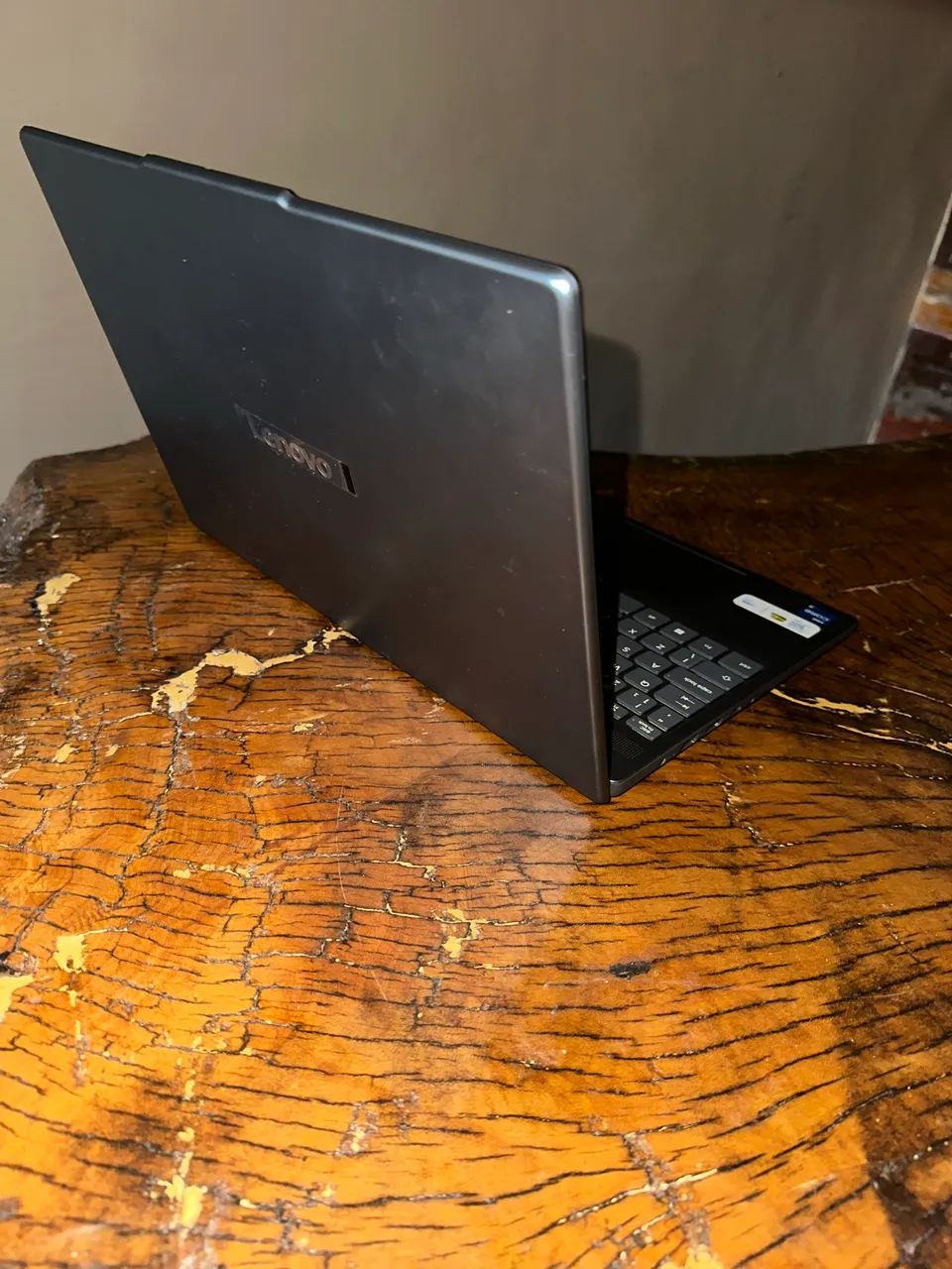 Lenovo Ideapad Slim 3 15IRH10 - Foto 4