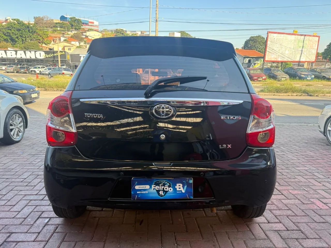 Toyota Etios 1.3 Flex 16V 5p Mec., foto 5 de 18