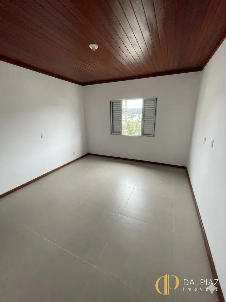 Excelente casa na Carvoeira - Foto 4