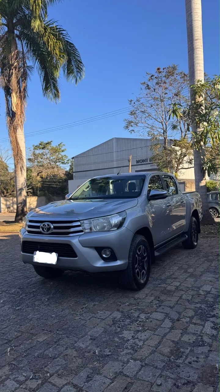 Toyota Hilux Hilux CD SRV 4x4 2.8 TDI Diesel Aut. 2018