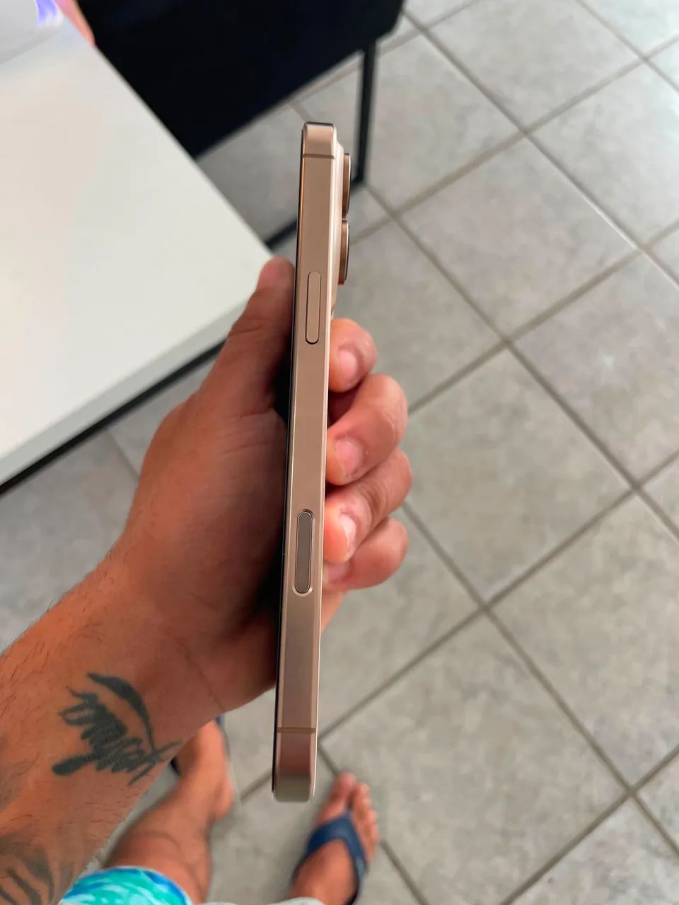 IPHONE 16pro max 256g - Foto 3
