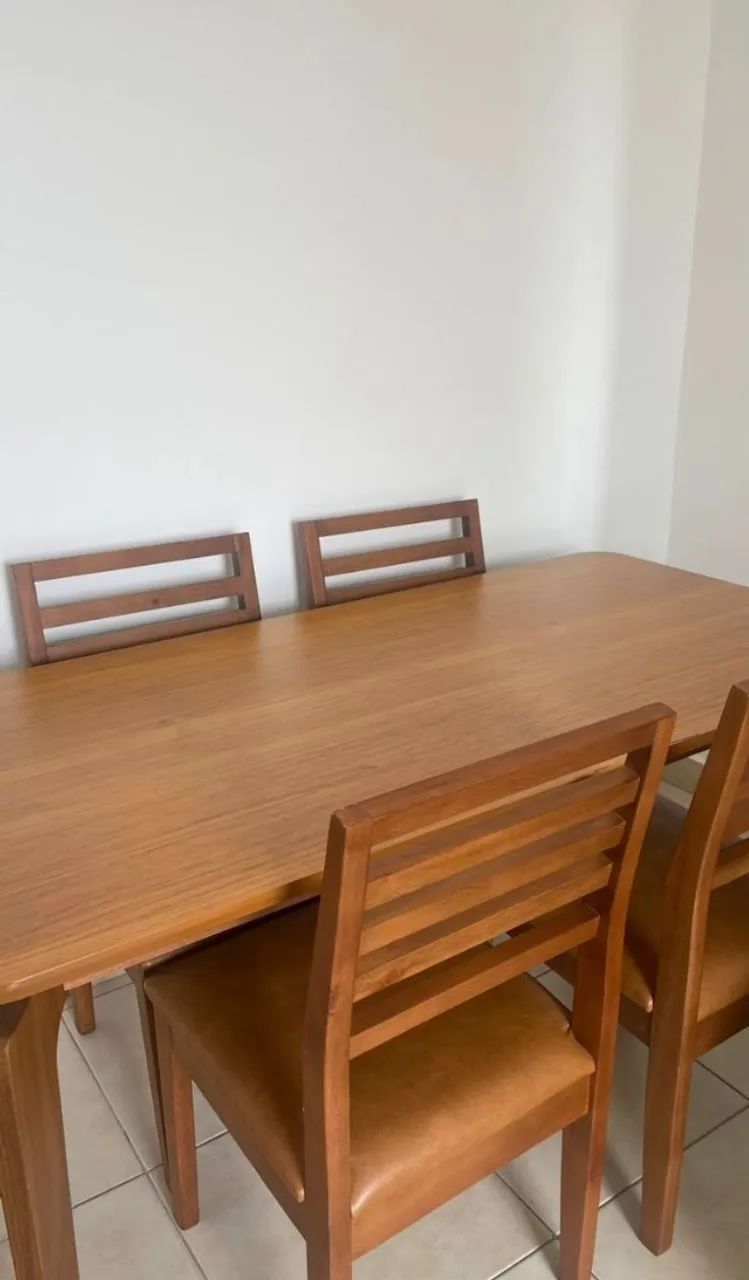 Mesa de jantar em madeira - Foto 3