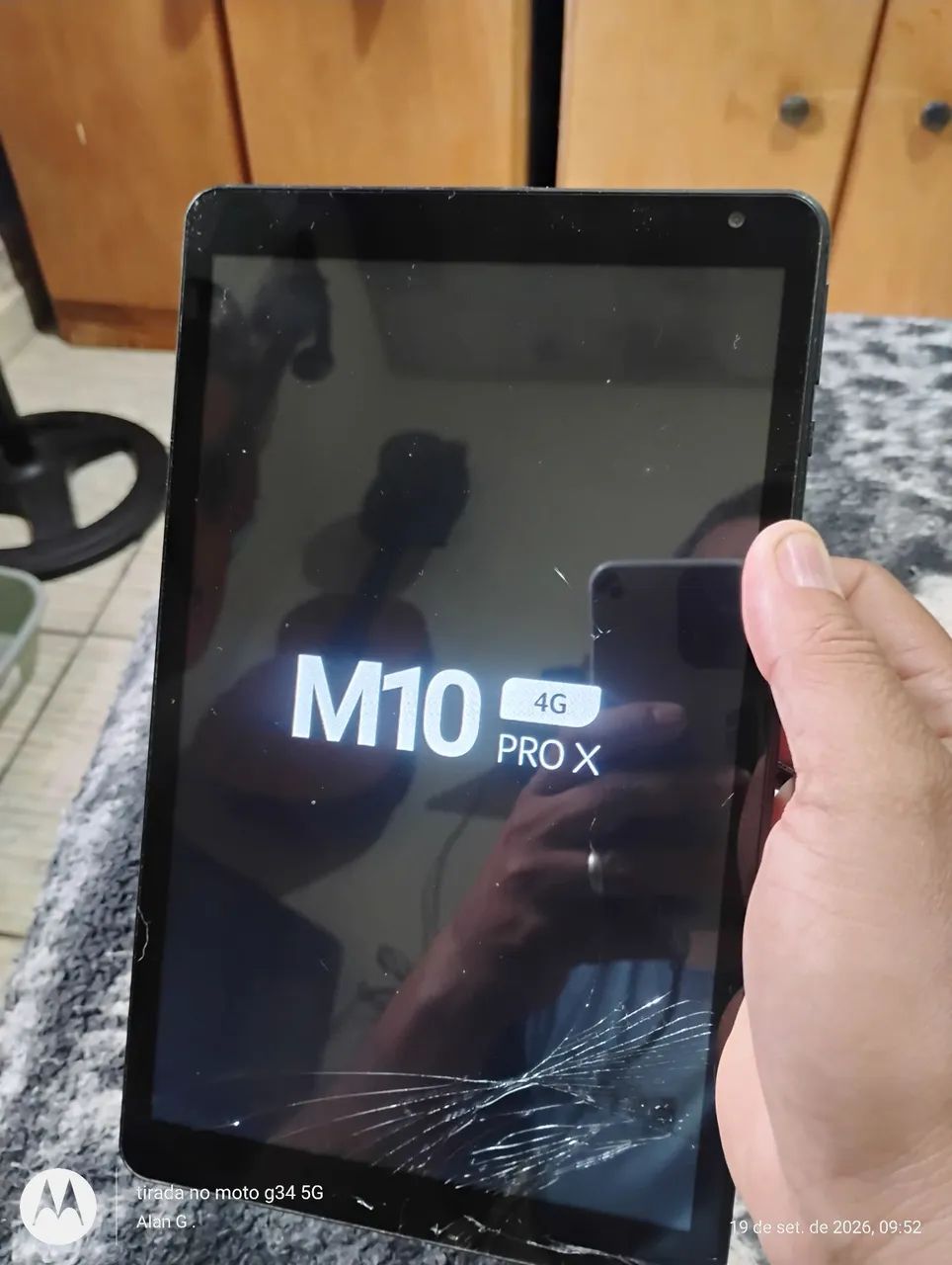 Tablet M10 pro max 4g  ( tablet tela trincada mas funcionando) 
