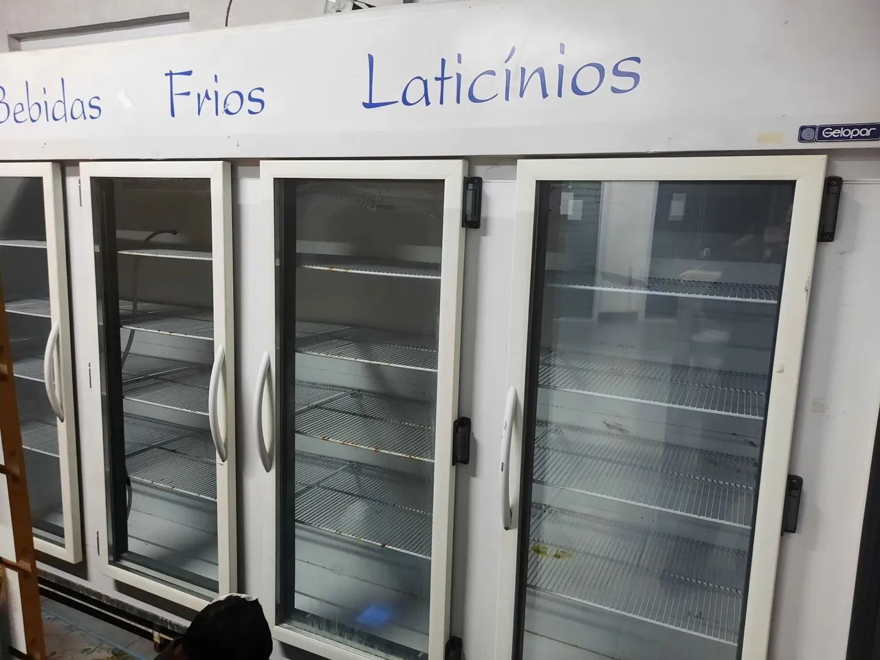 Geladeira para lacticínios e frios