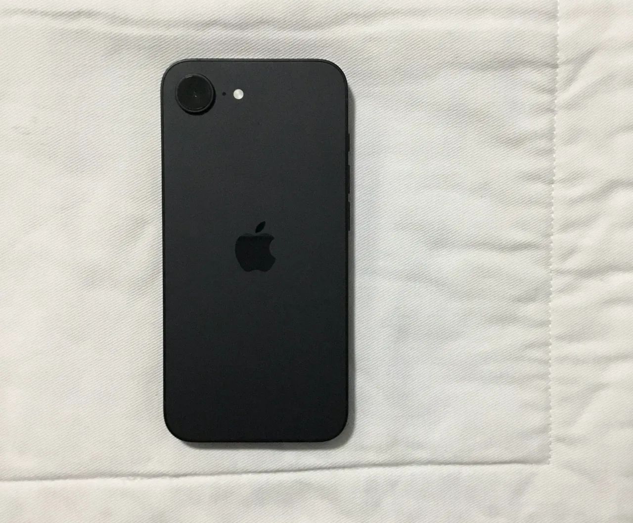iPhone 16e impecável  - Foto 2