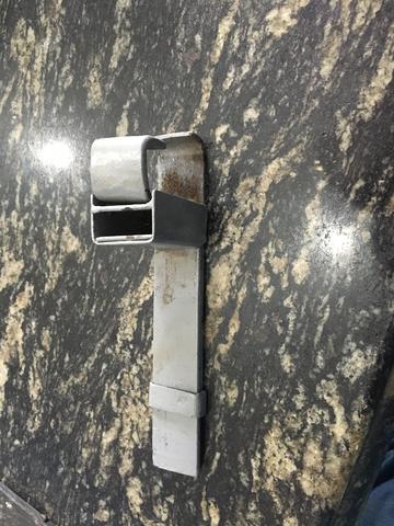Ferrolho com proteção de cadeado