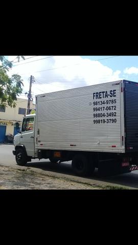 Caminhão baú de mudanças em geral