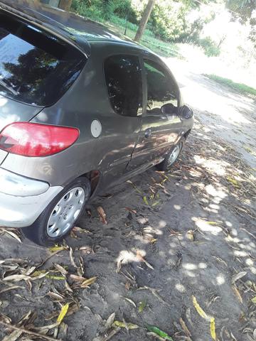 Vendo esse PEUGEO 206 - Foto 2