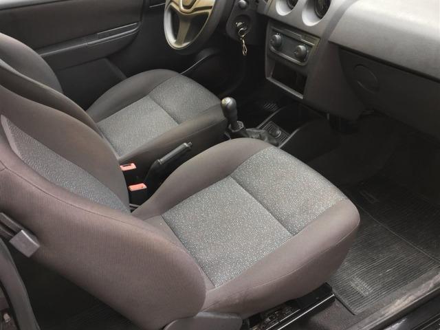 Chevrolet Celta em perfeito estado de conservação 2012 LS 1.0 2 Portas - Foto 2