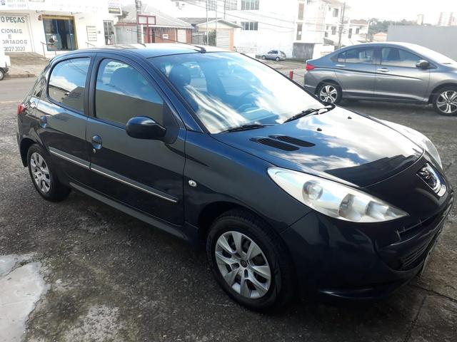 Peugeot 207 XR 1.4 - Foto 2