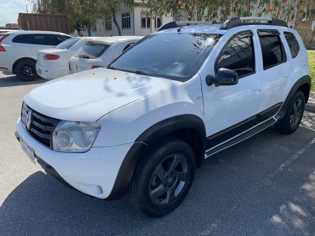 Duster 1.6 já com GNV ano 2013 completa de tudo bem conservada!!! - Foto 2