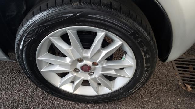 Fiat Punto Attractive 4P - Foto 17