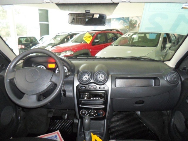 RENAULT  SANDERO  1.0 2012