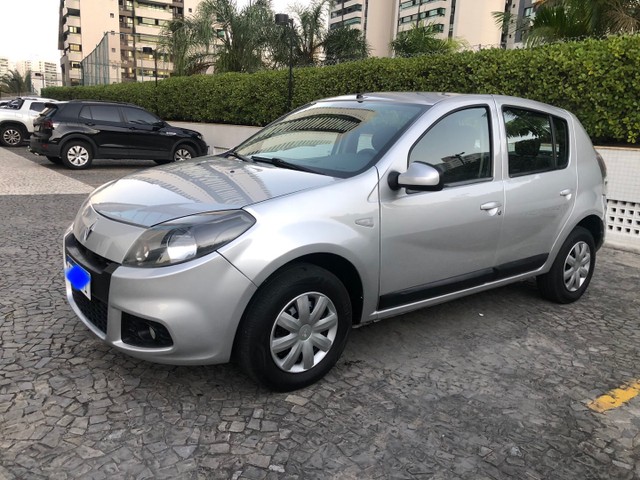 SANDERO 1.0 EXPRESSION COMPLETO
