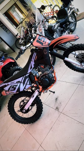 CRF 230 ZERADA