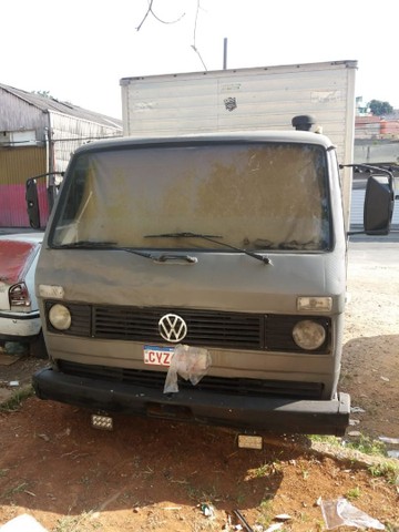 CAMINHÃO 6-90 VW