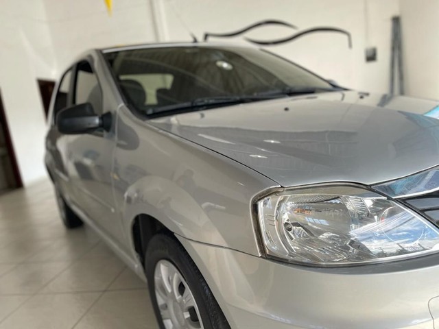 RENAULT LOGAN