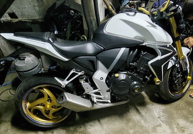 CB 1000R