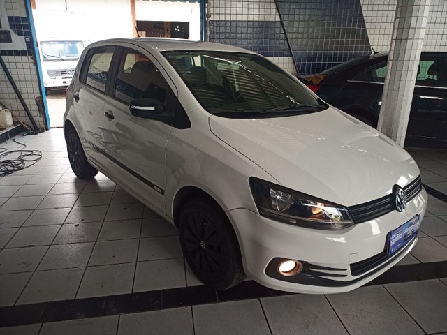 VOLKSWAGEN FOX 1.0 2016 TRENDLINE