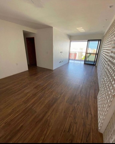 Excelente Apartamento para venda, 108 metros quadrados com 3 quartos em Jatiúca - Maceió - - Foto 2