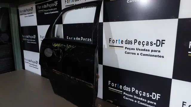 Porta Traseira Direita Do Corsa Joy  - Foto 12
