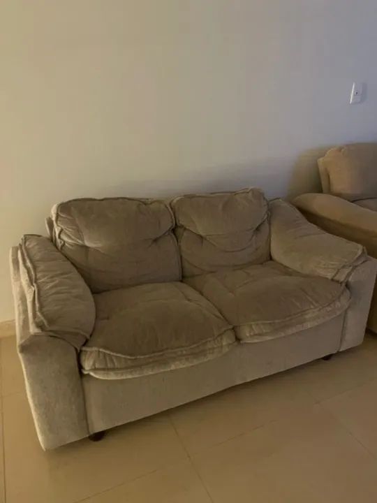Sofá 2 lugares (lar=1,5x Prof=0,8x Alt=0,75m) usado retirada em RP