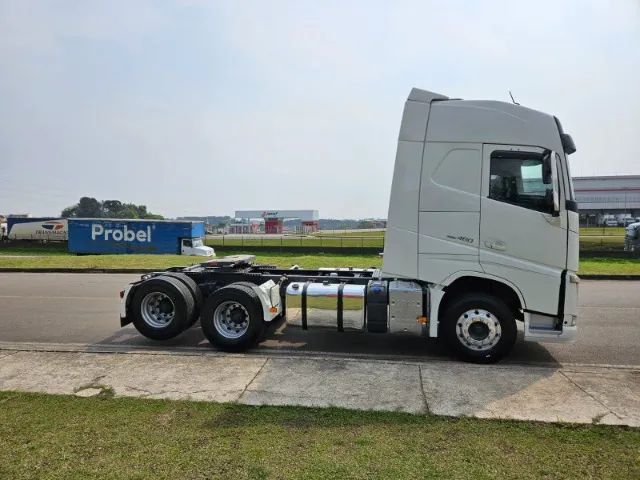 Volvo FH 460 6x2 Globetrotter Ano 20 teto Alto Automático Suspensão Mola Ar digital - Foto 10