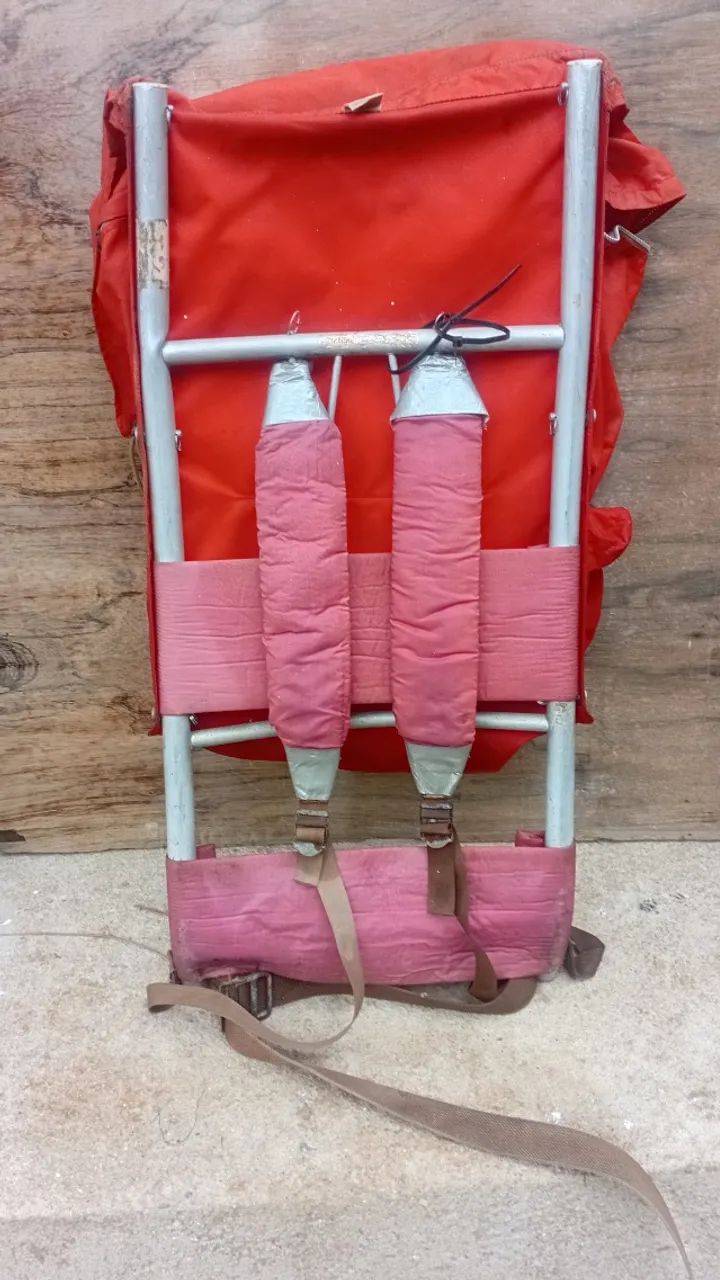  Muchila Antiga com suporte