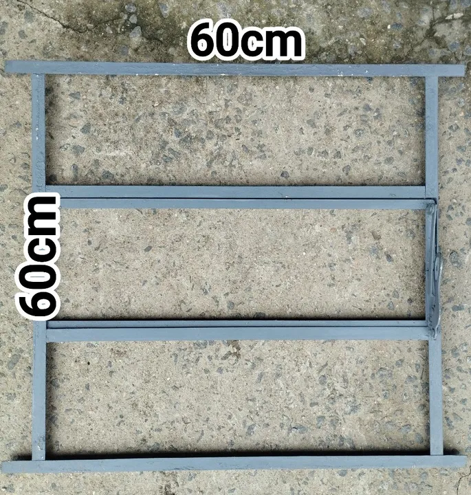 Basculante de Ferro 60cm x 60cm