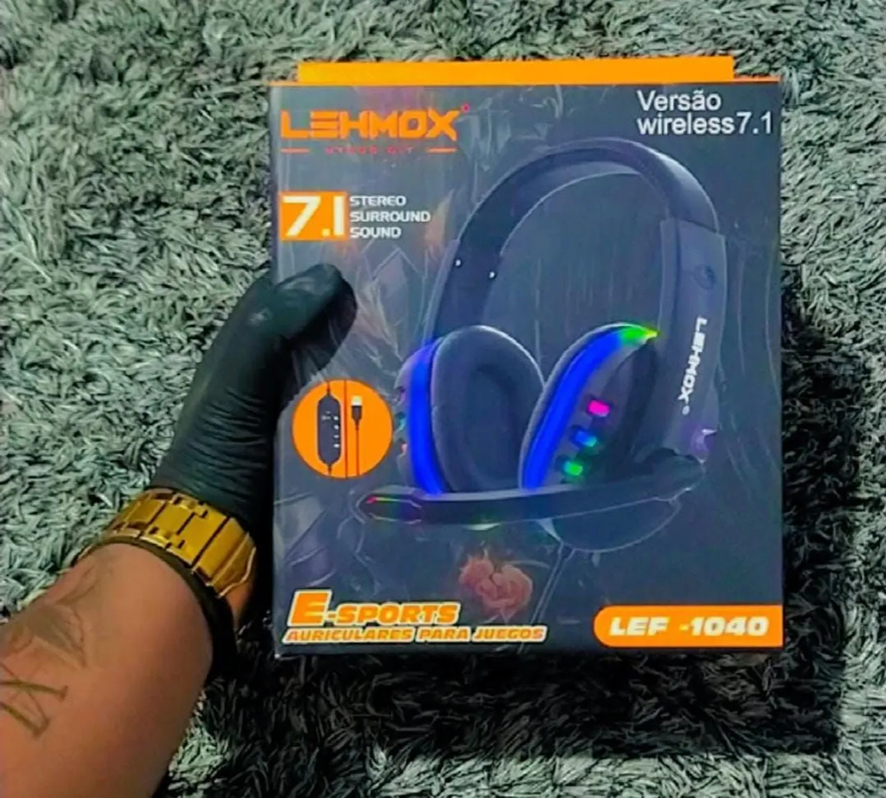 FONE DE OUVIDO GAMER COM FIO BOTÃO DE OPÇÕES NO FIO