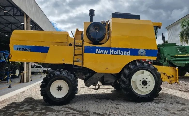 Colheitadeira New Holland TC5090  - Foto 3