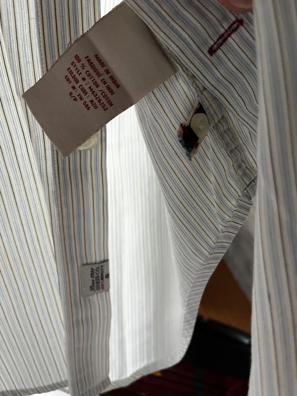 Camisa Guess Bordada Listrada - Tamanho S - Foto 5